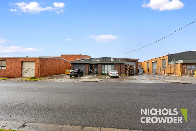 Click to view all images 4 Birdum Street Moorabbin VIC 3189 - Image 1