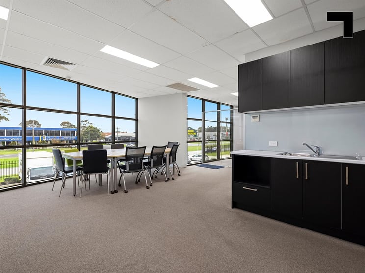 Click to view all images 244A Governor Road Braeside VIC 3195 - Image 3