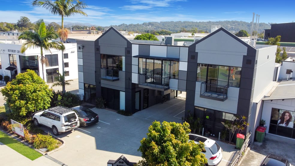 Click to view all images Currumbin QLD 4223 - Image 1