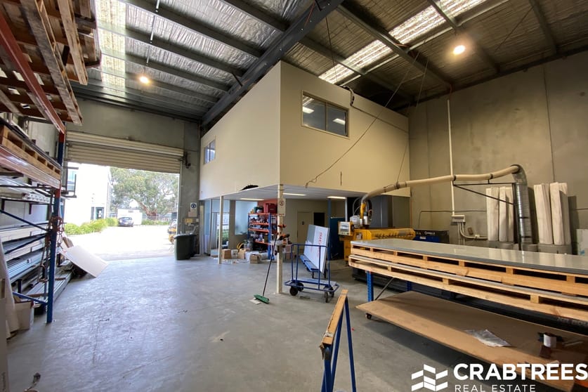 Click to view all images 1/54 Howleys Road Notting Hill VIC 3168 - Image 2