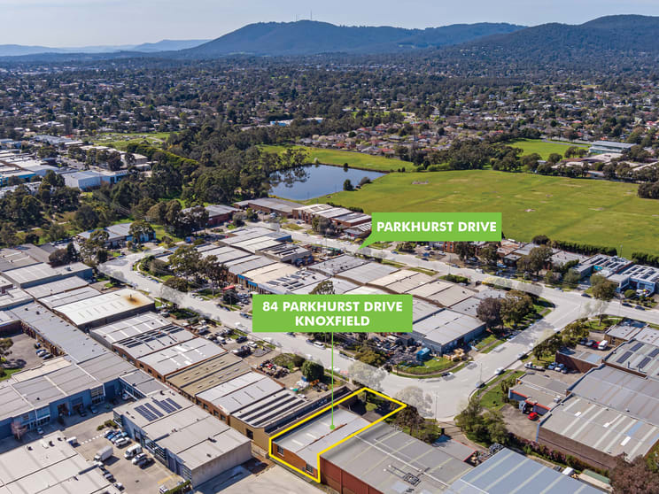 Click to view all images 84 Parkhurst Drive Knoxfield VIC 3180 - Image 2