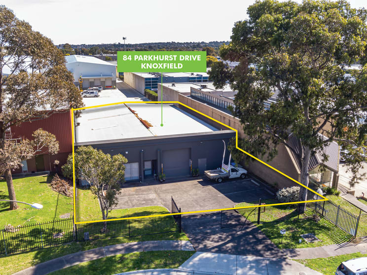 Click to view all images 84 Parkhurst Drive Knoxfield VIC 3180 - Image 3