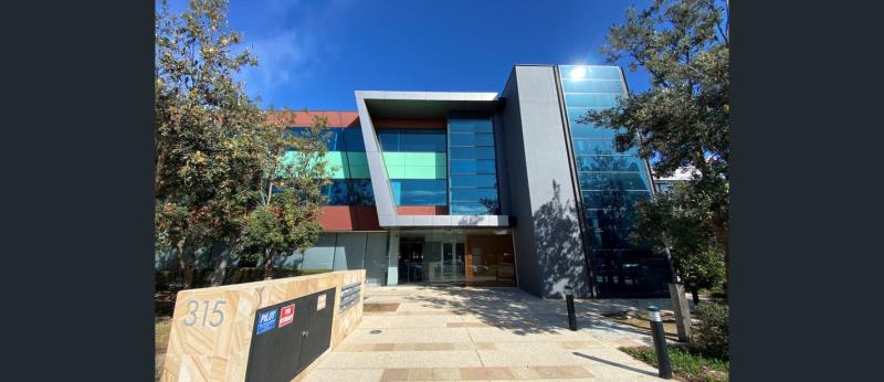 Click to view all images Suite/107/315 Main Street Mornington VIC 3931 - Image 1