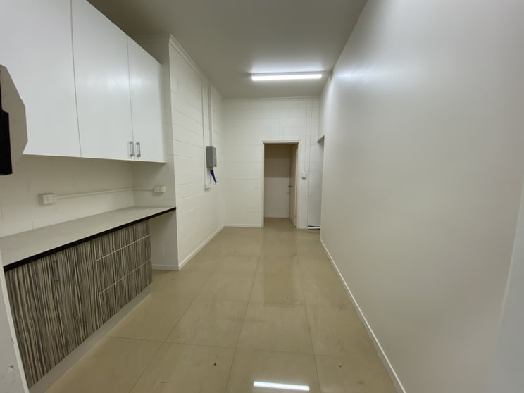 1/11 Garema Street Cannonvale QLD 4802 - Image 2