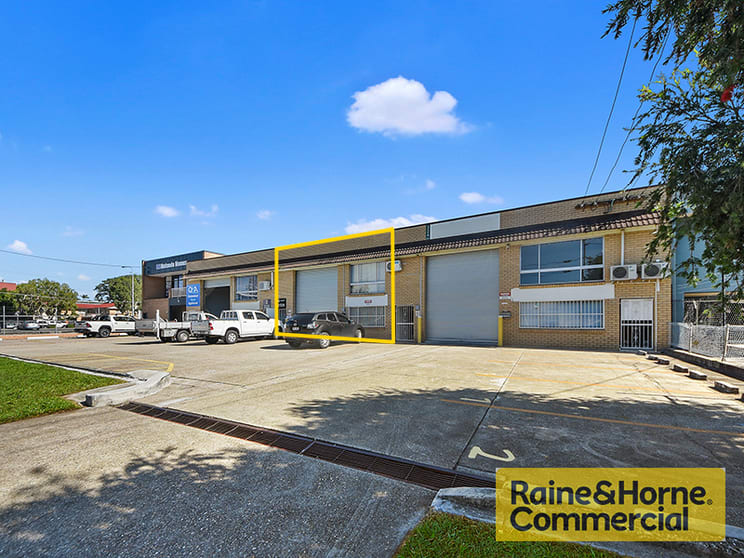 Click to view all images 2/326 Melton Road Northgate QLD 4013 - Image 1