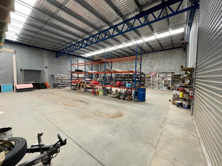 Click to view all images 11/424 Dallinger Road Lavington NSW 2641 - Image 3