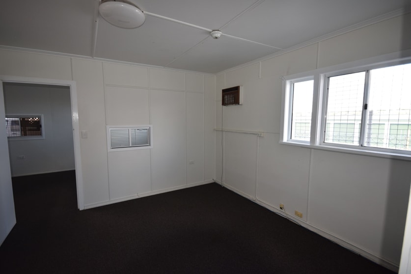 Click to view all images 1/45 Stephen Street South Toowoomba QLD 4350 - Image 2