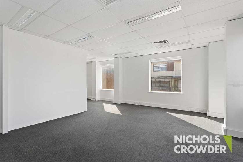 Click to view all images 2/300 Centre Road Bentleigh VIC 3204 - Image 3