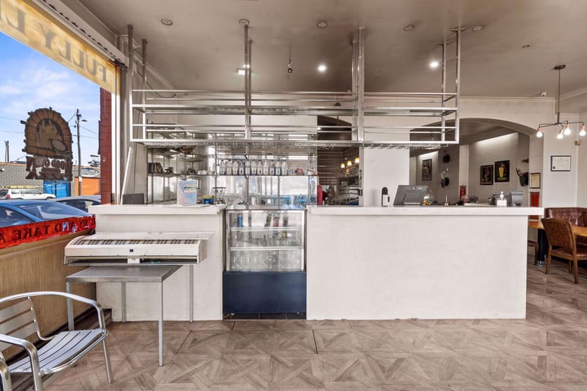 Click to view all images 56 Mercer Street Geelong VIC 3220 - Image 2