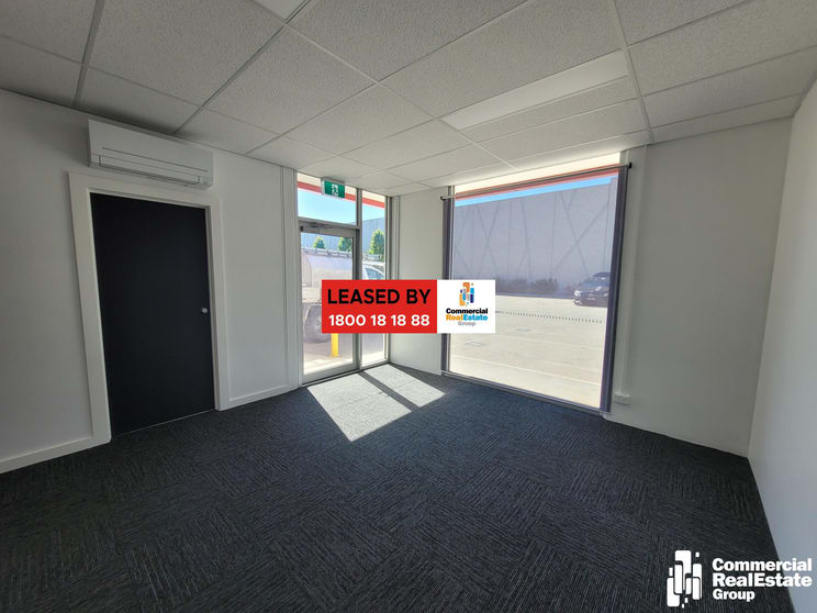 Click to view all images 4 Eustace Close Chirnside Park VIC 3116 - Image 1