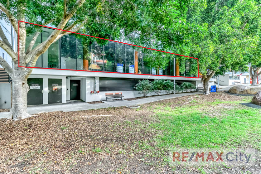 Click to view all images 31 Musk Avenue Kelvin Grove QLD 4059 - Image 2