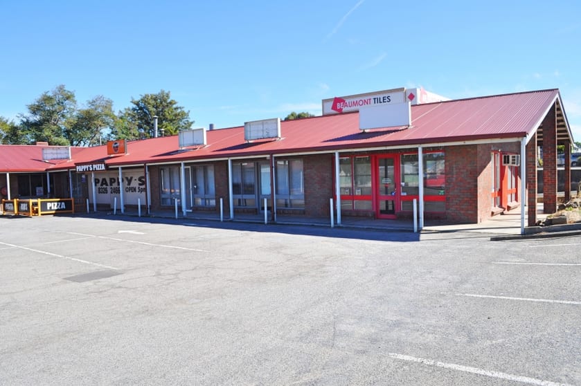 Click to view all images 171 Main South Road Morphett Vale SA 5162 - Image 3