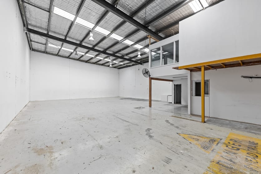 Click to view all images 5/9 Peel Street Eltham VIC 3095 - Image 2