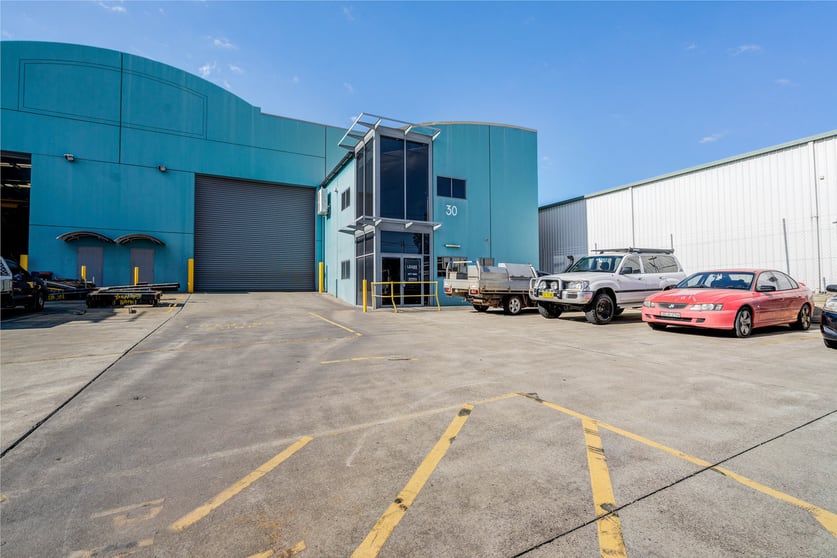 Click to view all images 2/30 Kinta Drive Beresfield NSW 2322 - Image 2