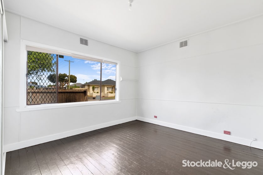 Click to view all images 6 Tanjil Street Traralgon VIC 3844 - Image 3