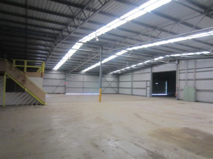 Click to view all images 33 Hope Valley Road Naval Base WA 6165 - Image 3
