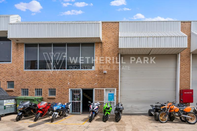 Click to view all images Smithfield NSW 2164 - Image 1