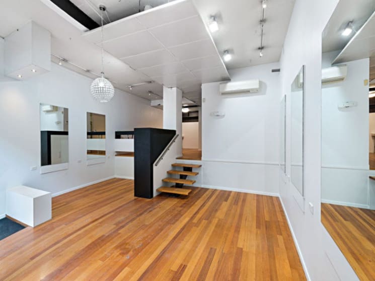 Click to view all images Ground Floor/102 Queensberry Street Carlton VIC 3053 - Image 3