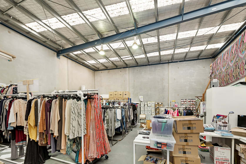 Click to view all images 221B Kororoit Creek Road Williamstown North VIC 3016 - Image 3