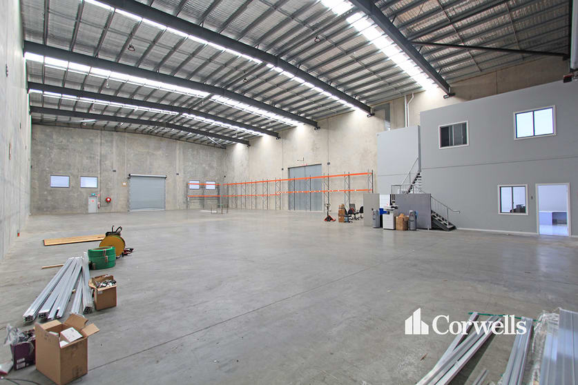 Click to view all images 2/115 Corymbia Place Parkinson QLD 4115 - Image 3
