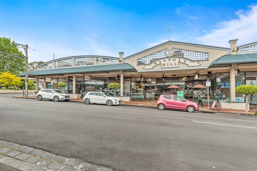 Click to view all images 4/4-14 Walpole Street Kew VIC 3101 - Image 1