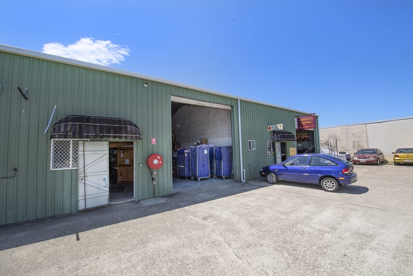 Click to view all images 2/29A Rene Street Noosaville QLD 4566 - Image 3