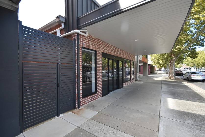 Click to view all images 530 David Street Albury NSW 2640 - Image 2