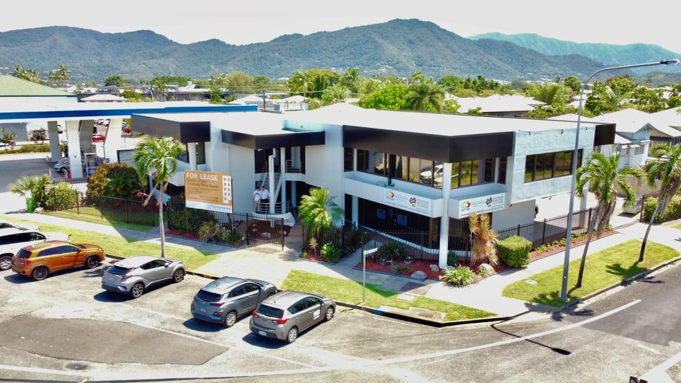 Click to view all images 1A & 1B/242 Mulgrave Road Cairns City QLD 4870 - Image 1