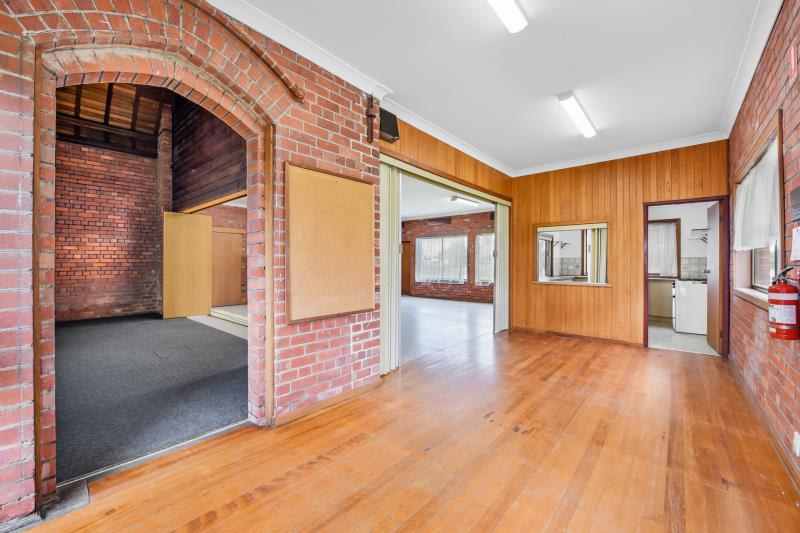 270 Rossiter Road Koo Wee Rup VIC 3981 - Image 2
