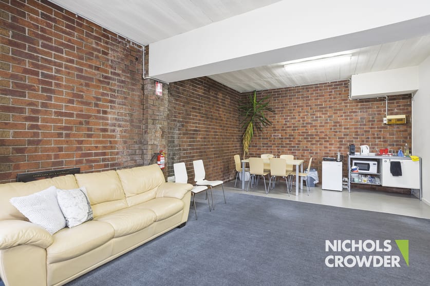 Click to view all images 6/230 Main Street Mornington VIC 3931 - Image 2