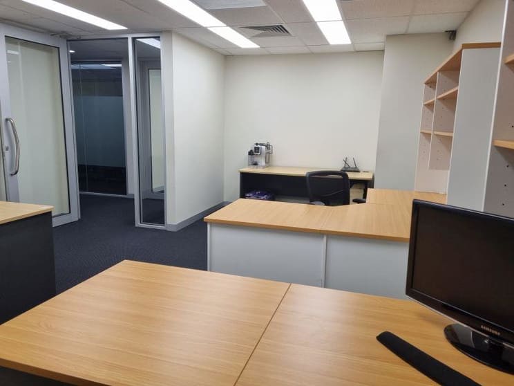 Click to view all images 10 Lakewood Boulevard Carrum Downs VIC 3201 - Image 2