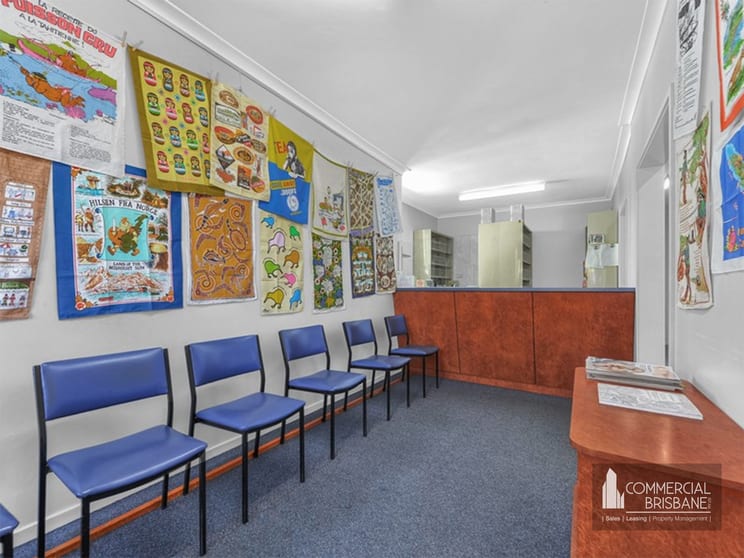 Click to view all images 499 Sandgate Road Ascot QLD 4007 - Image 3