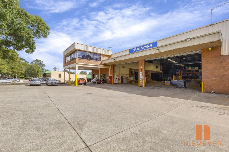 Click to view all images Freestanding/1 Gibbon Road Winston Hills NSW 2153 - Image 2