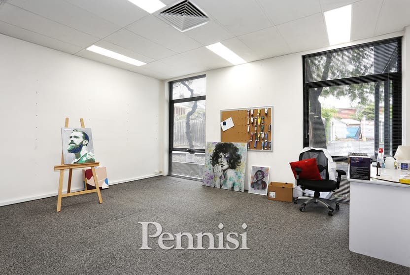 Click to view all images 4/707 Mount Alexander Road Moonee Ponds VIC 3039 - Image 3