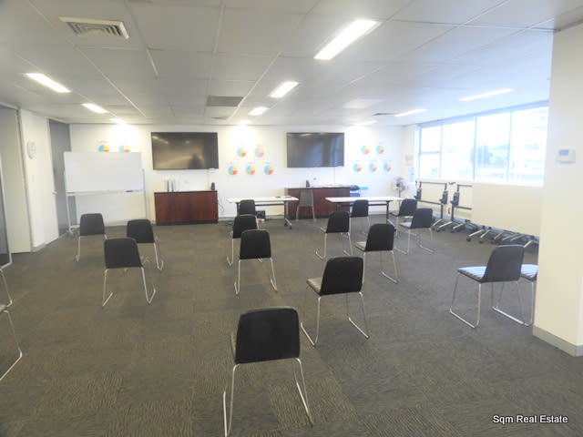 Click to view all images 3/221-223 O'Riordan St Mascot NSW 2020 - Image 3