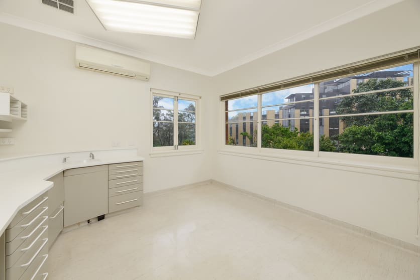 3 Livingstone Avenue Pymble NSW 2073 - Image 3
