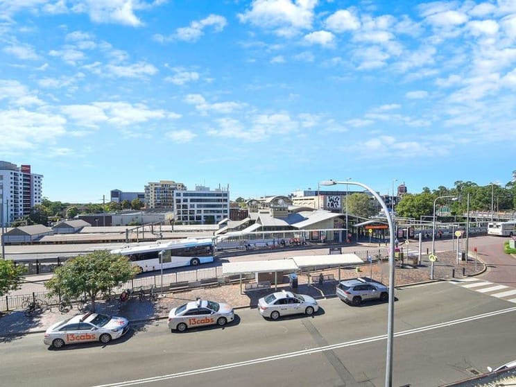 Click to view all images Hornsby NSW 2077 - Image 3