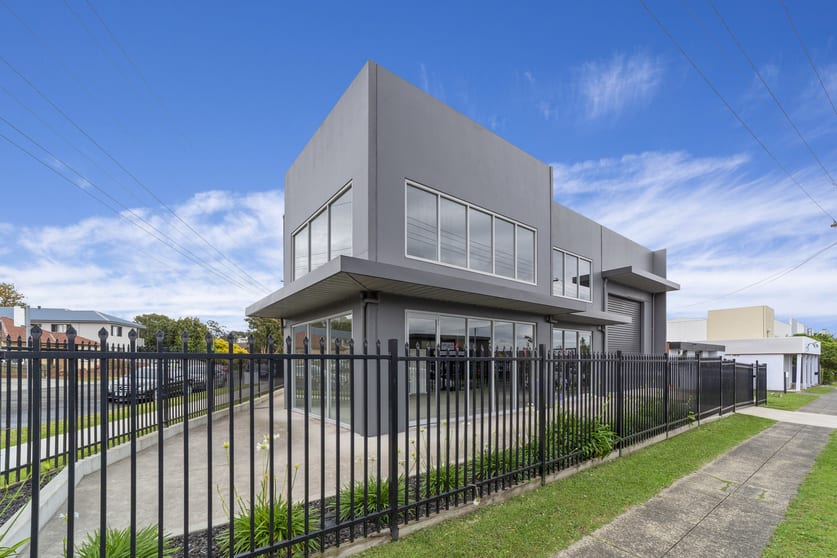 Click to view all images 140 Auburn Street Coniston NSW 2500 - Image 2