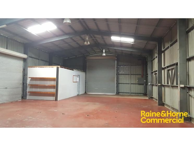 Click to view all images 2 Lester Hansen Street Slade Point QLD 4740 - Image 2