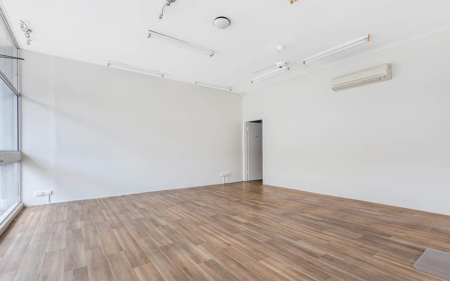 9/46-52 Ocean Street Victor Harbor SA 5211 - Image 3