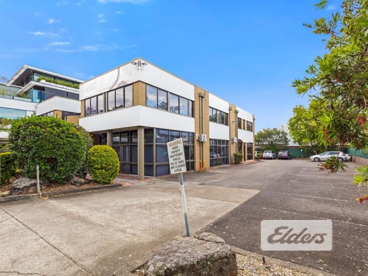 Click to view all images 6 Qualtrough Street Woolloongabba QLD 4102 - Image 1