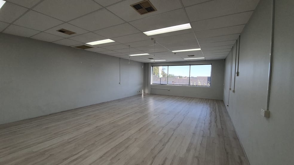Click to view all images Suite 6/172 Scarborough Beach Road Mount Hawthorn WA 6016 - Image 2