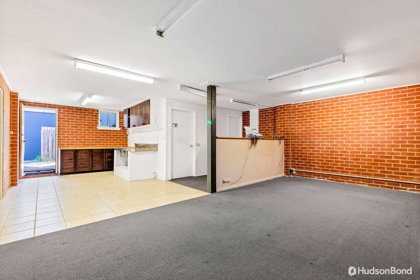 Click to view all images 651 Waterdale Road Heidelberg West VIC 3081 - Image 2