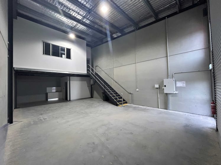 Click to view all images 13 Channel Road Mayfield West NSW 2304 - Image 3