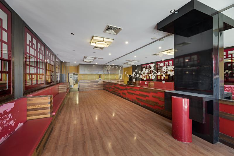 Click to view all images 153 Acland Street St Kilda VIC 3182 - Image 3