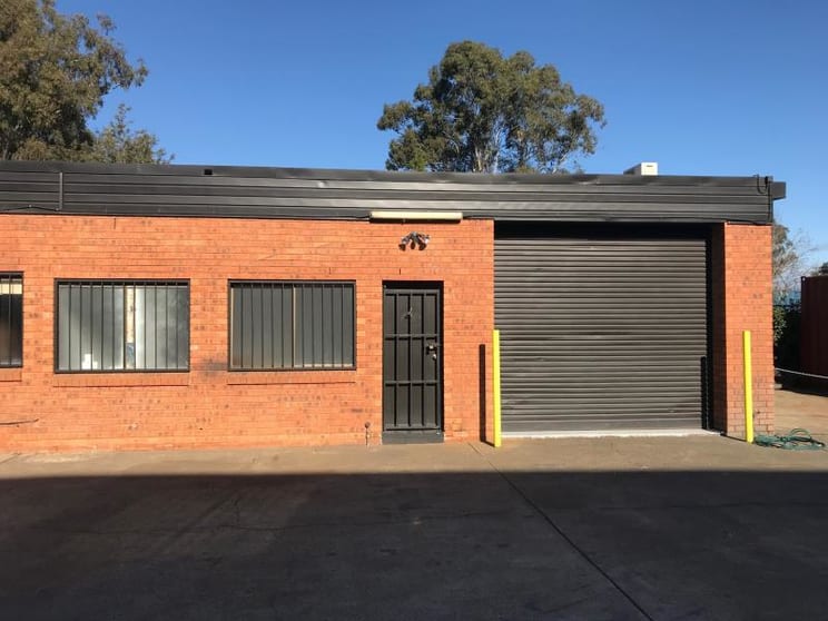 Click to view all images Unit 4/2 Liverpool Street Ingleburn NSW 2565 - Image 1
