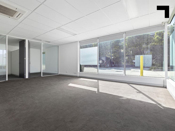 Click to view all images 57 Stubbs Street Kensington VIC 3031 - Image 3