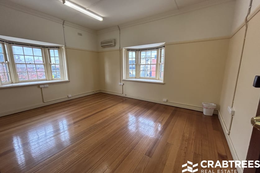 Click to view all images 5.1/1 Palmerston Grove Oakleigh VIC 3166 - Image 2