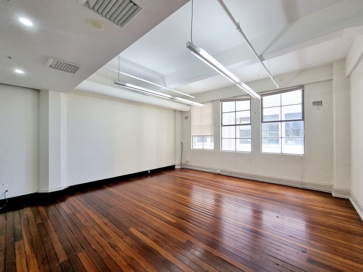 Click to view all images 10/250 Pitt Street Sydney NSW 2000 - Image 2