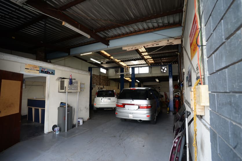 Unit 2/9 Dan St Slacks Creek QLD 4127 - Image 2